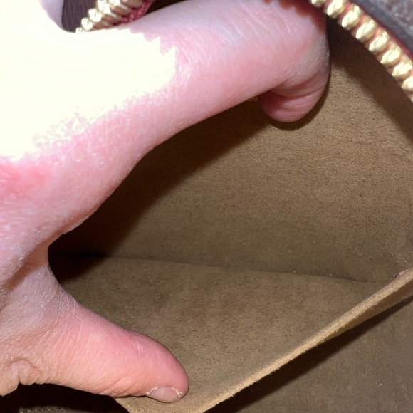 Louis Vuitton Boite Chapeau Souple PM - Picture 12 of 15